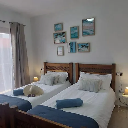 Dinateli, Salinas Golf Willa Caleta De Fuste