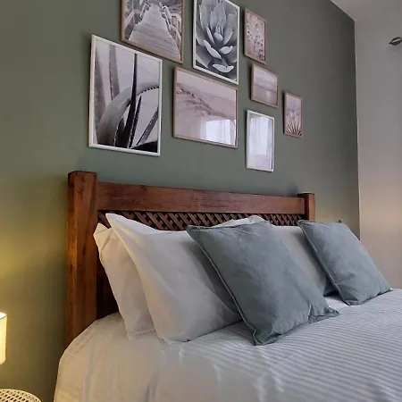 Willa Dinateli, Salinas Golf *