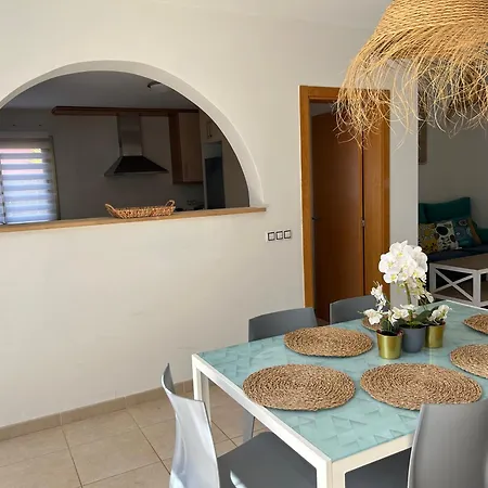 Dinateli, Salinas Golf Willa